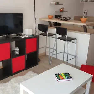 Charmant Vélusine France