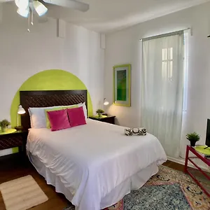 tropical-loft-apartment-in-miramar.comcaribbean.com/